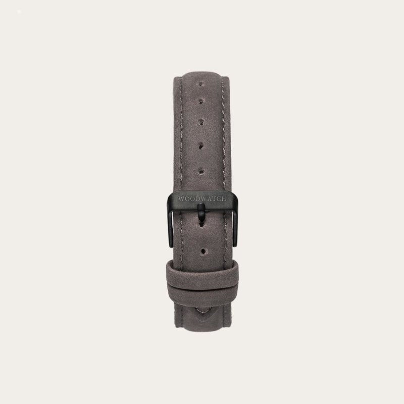 The Grey Band is made of genuine leather and a metal buckle clasp and is naturally dyed with a beige hue. The Grey Band 18mm fits the CLASSIC Collection.